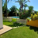 Chalet La Huerta Con Piscina Y Wifi